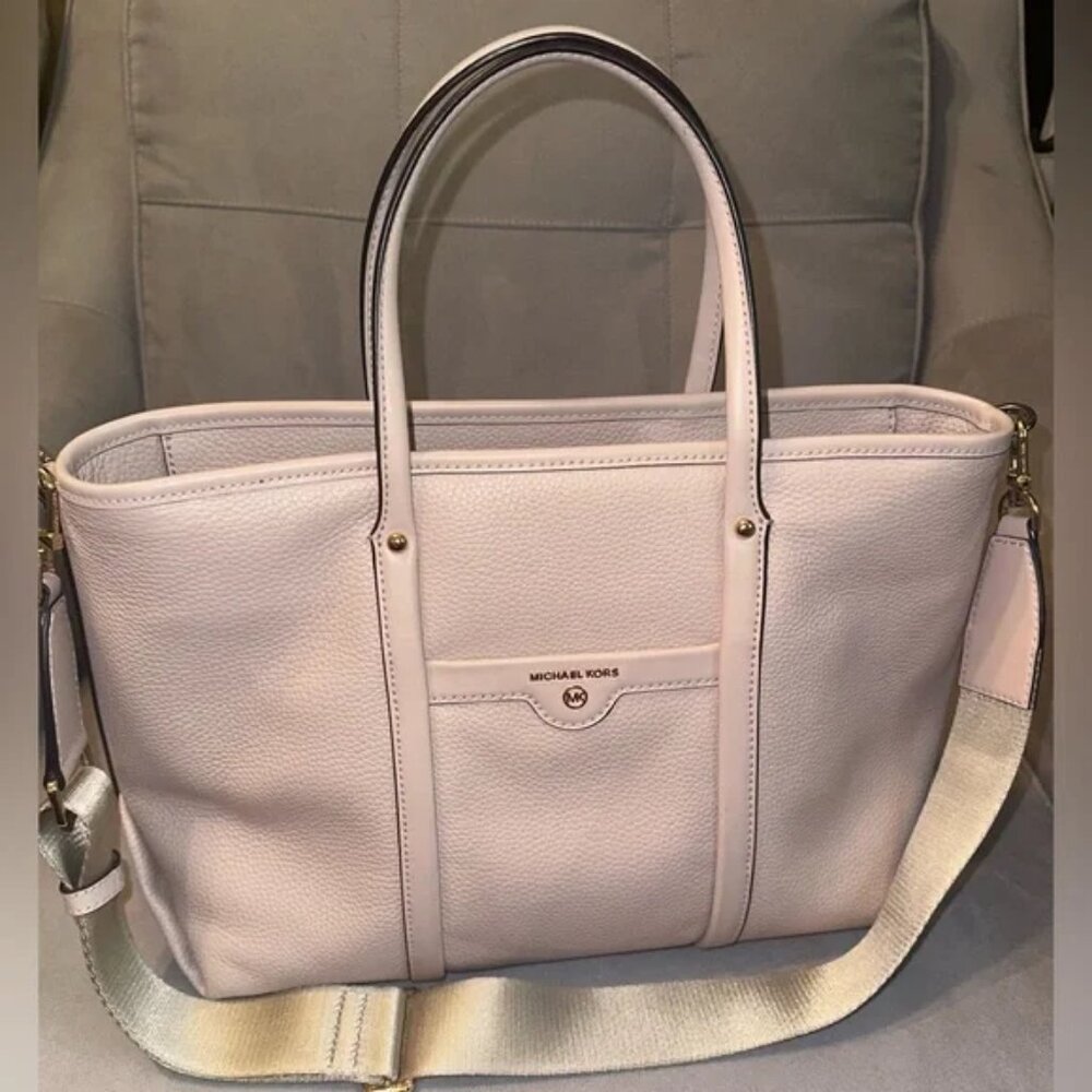Michael Kors Beck MK Leather Convertible Tote Bag in Soft Pink